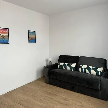 Cosy Moderne Chaleureux Equipe Proche Tram Apartmán