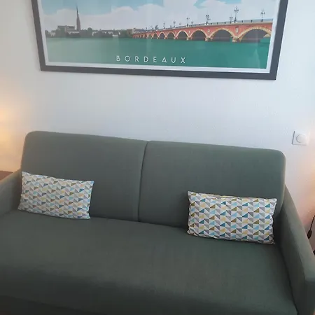 Cosy Moderne Chaleureux équipé Proche Tram Talence