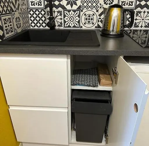 Cosy Moderne Chaleureux Equipe Proche Tram Lejlighed *